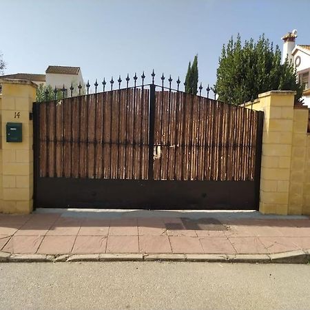 Agradable Casa Con Piscina En La Serrania. Arriate Exterior foto